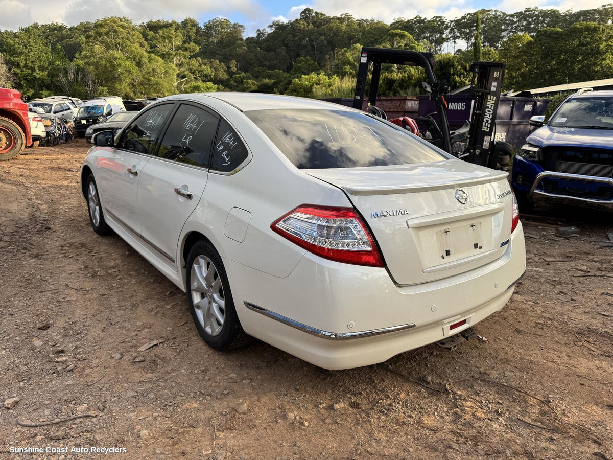 2009-2014 Nissan Maxima Right Guard