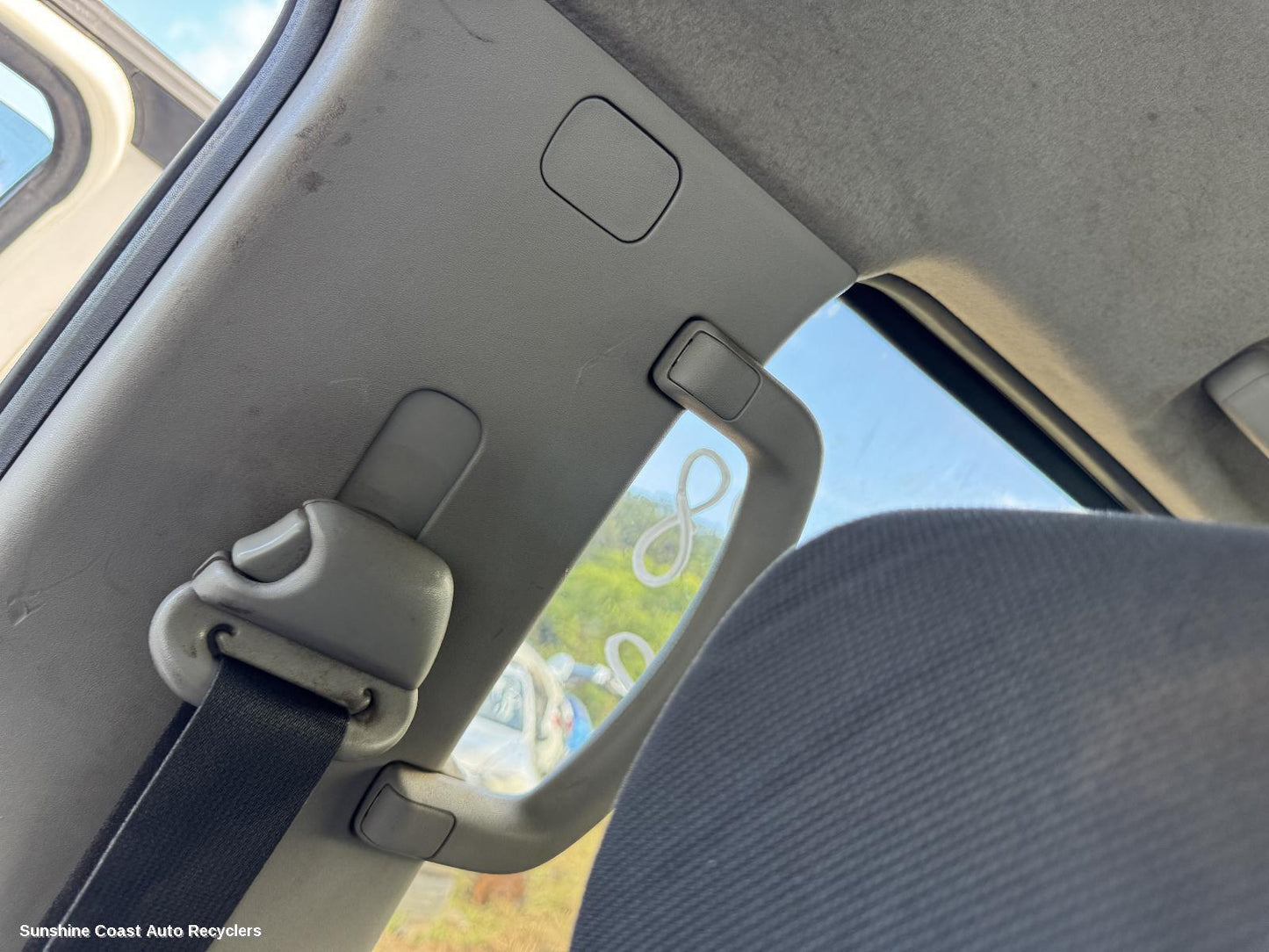 2010 Nissan Navara Grab Handle