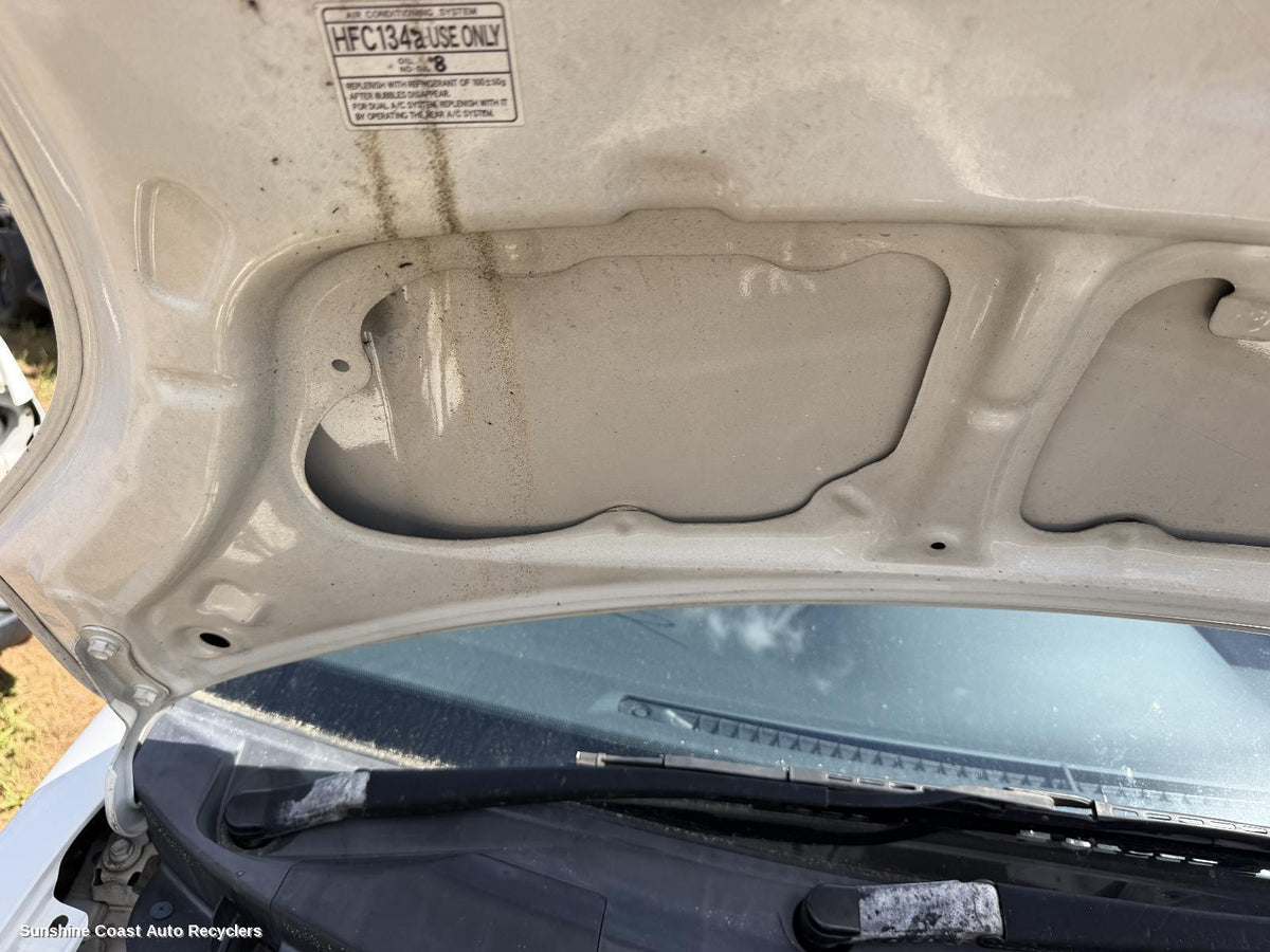 2005-2011 Toyota Yaris Bonnet