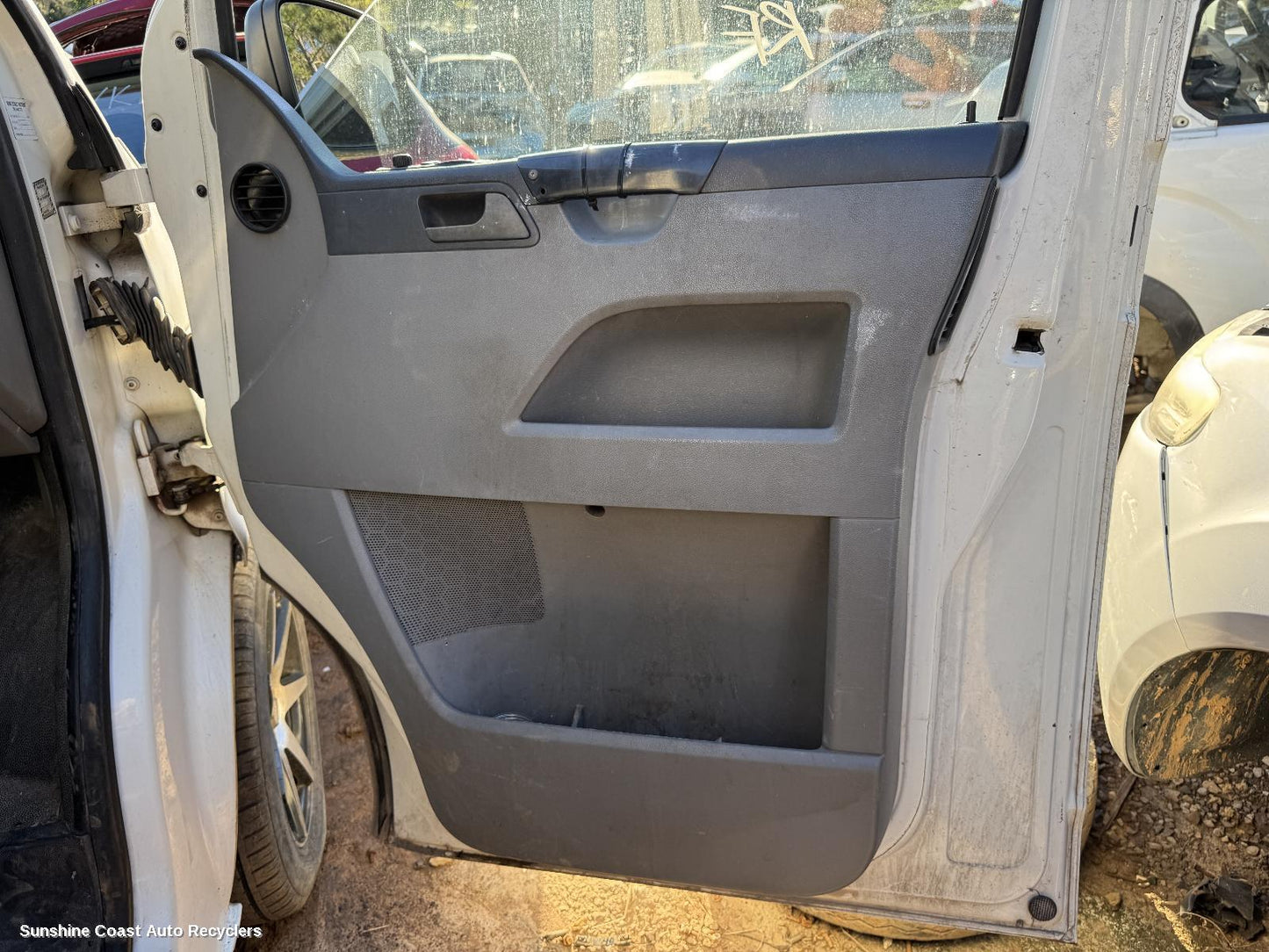 2004-2009 Volkswagen Transporter Right Front Window Reg Motor
