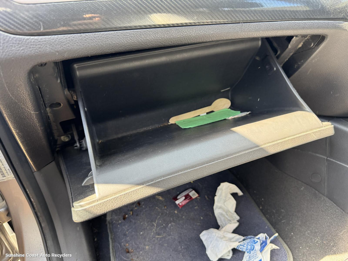 2005-2012 Hyundai Santa Fe Glove Box