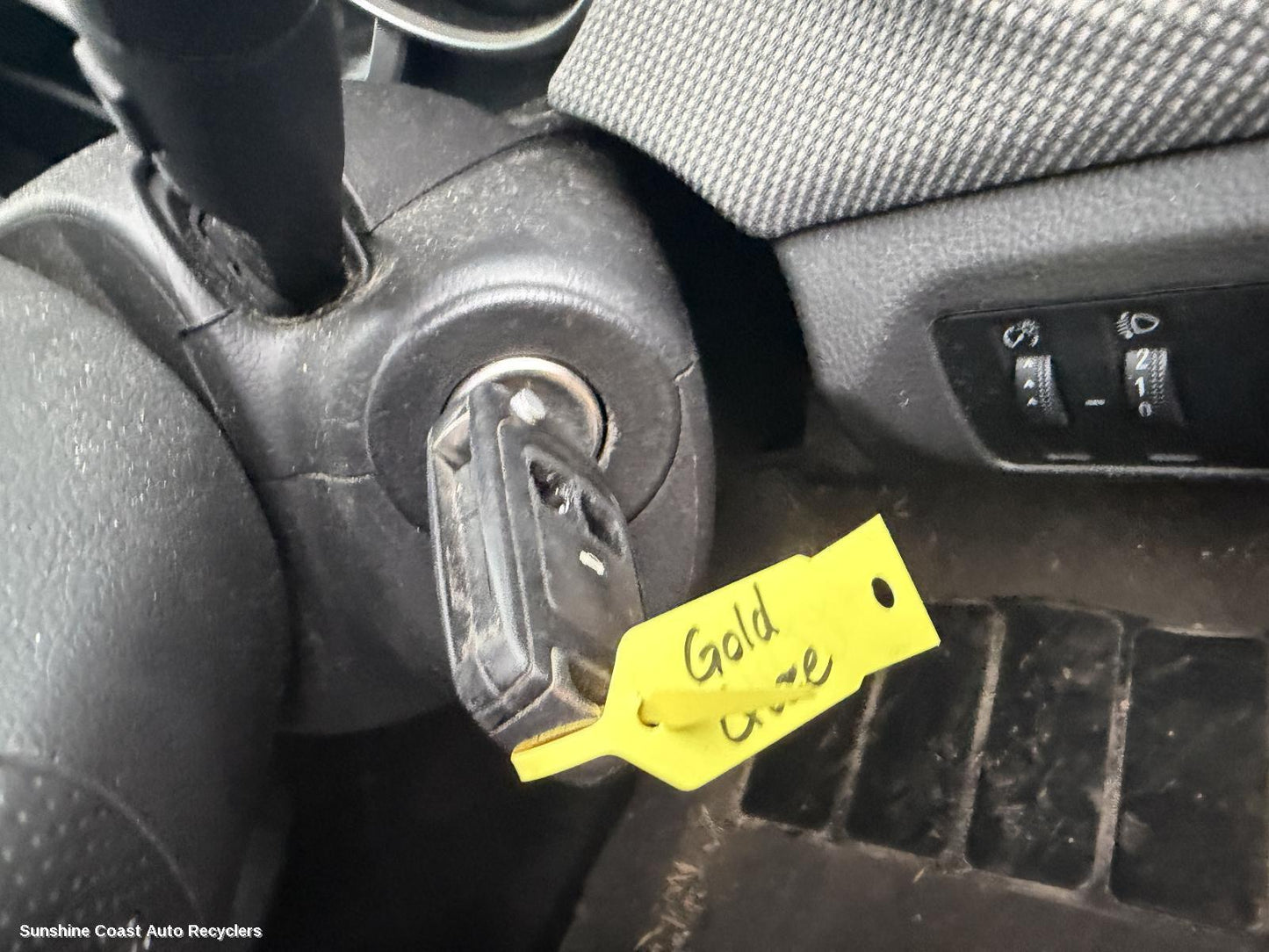 2009-2011 Holden Cruze Ignition W  Key