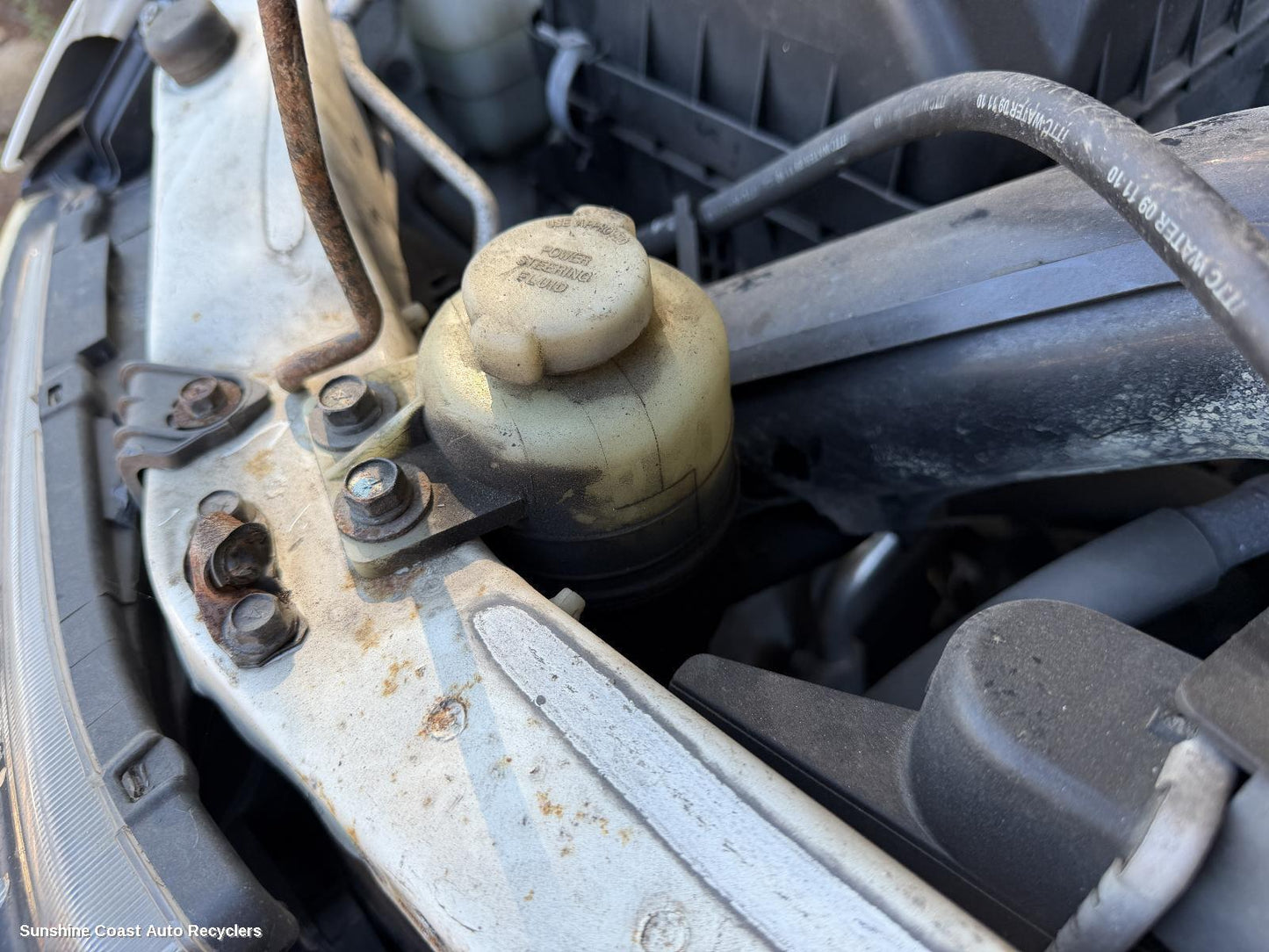 2009-2015 Mitsubishi Triton P S Reservoir