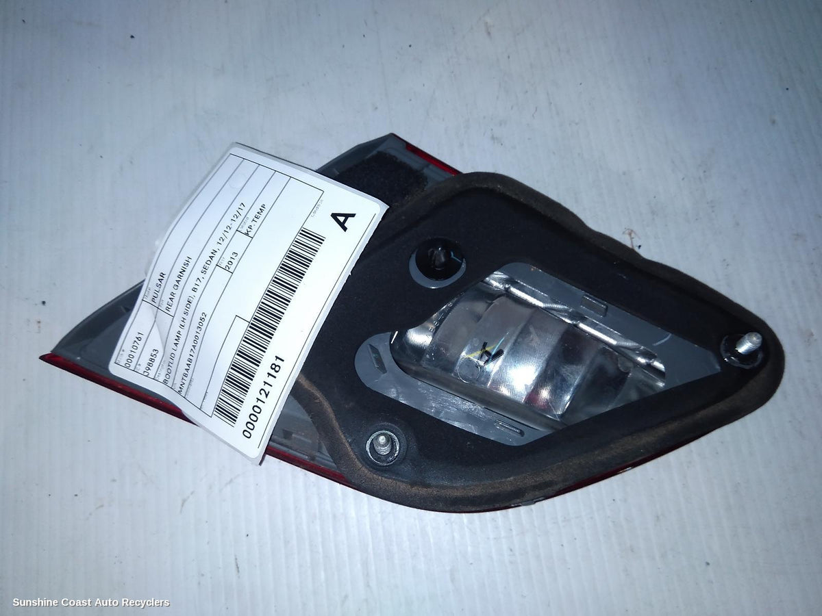 2012-2017 Nissan Pulsar Rear Garnish