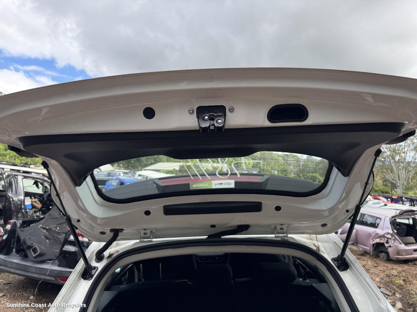 2023 Haval Jolion Hatch Strut