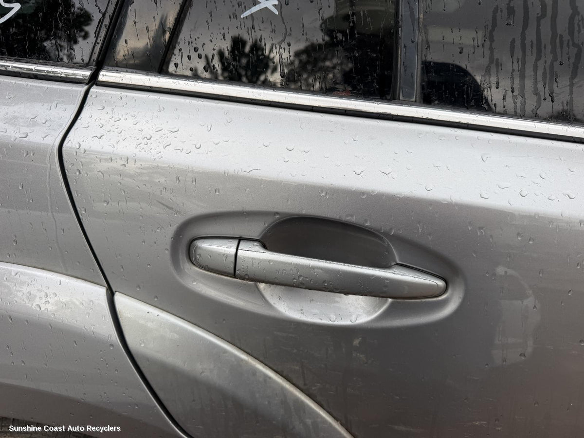 2009-2014 Subaru Outback Door Handle