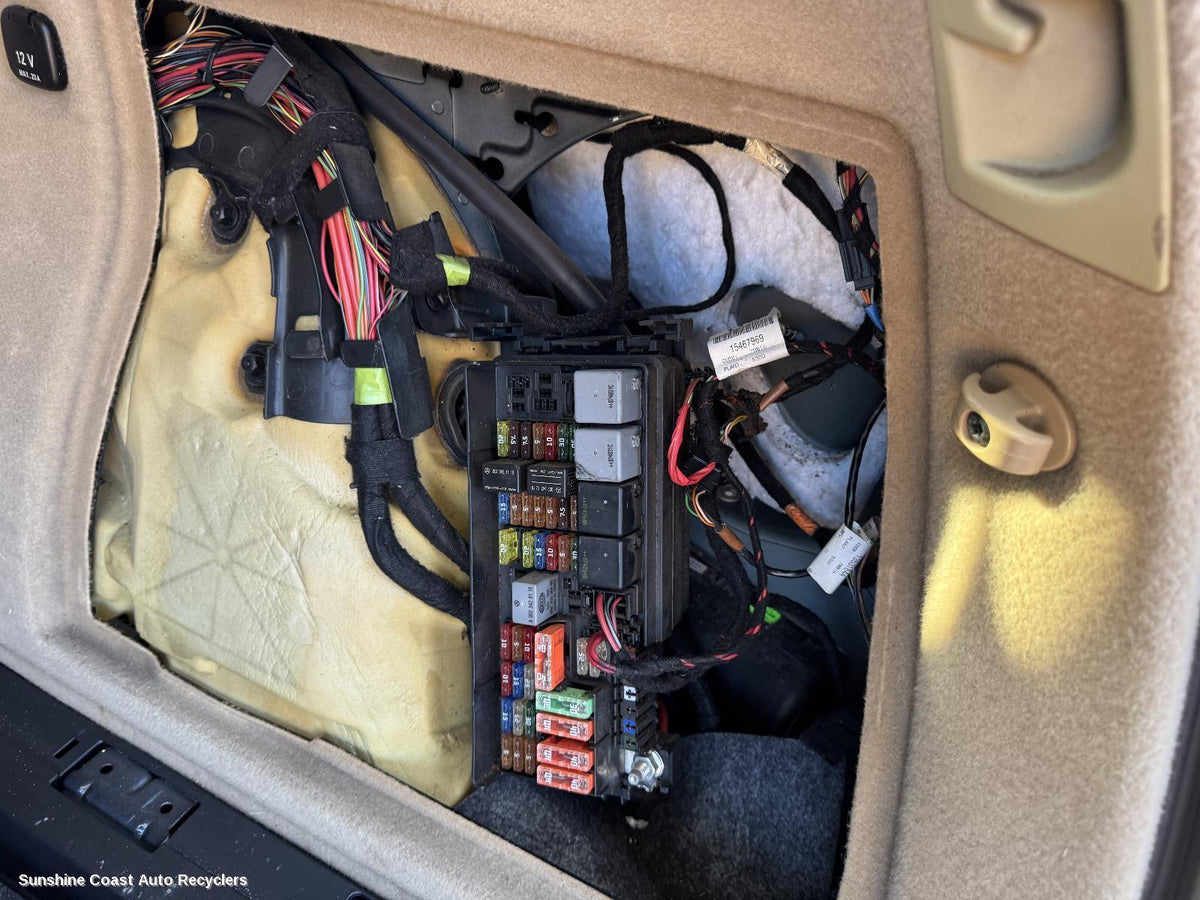 2005-2011 Mercedes M Class Fuse Box
