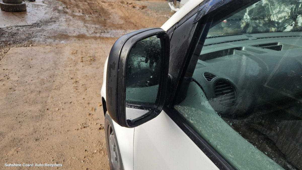 2004-2015 Volkswagen Caddy Left Door Mirror