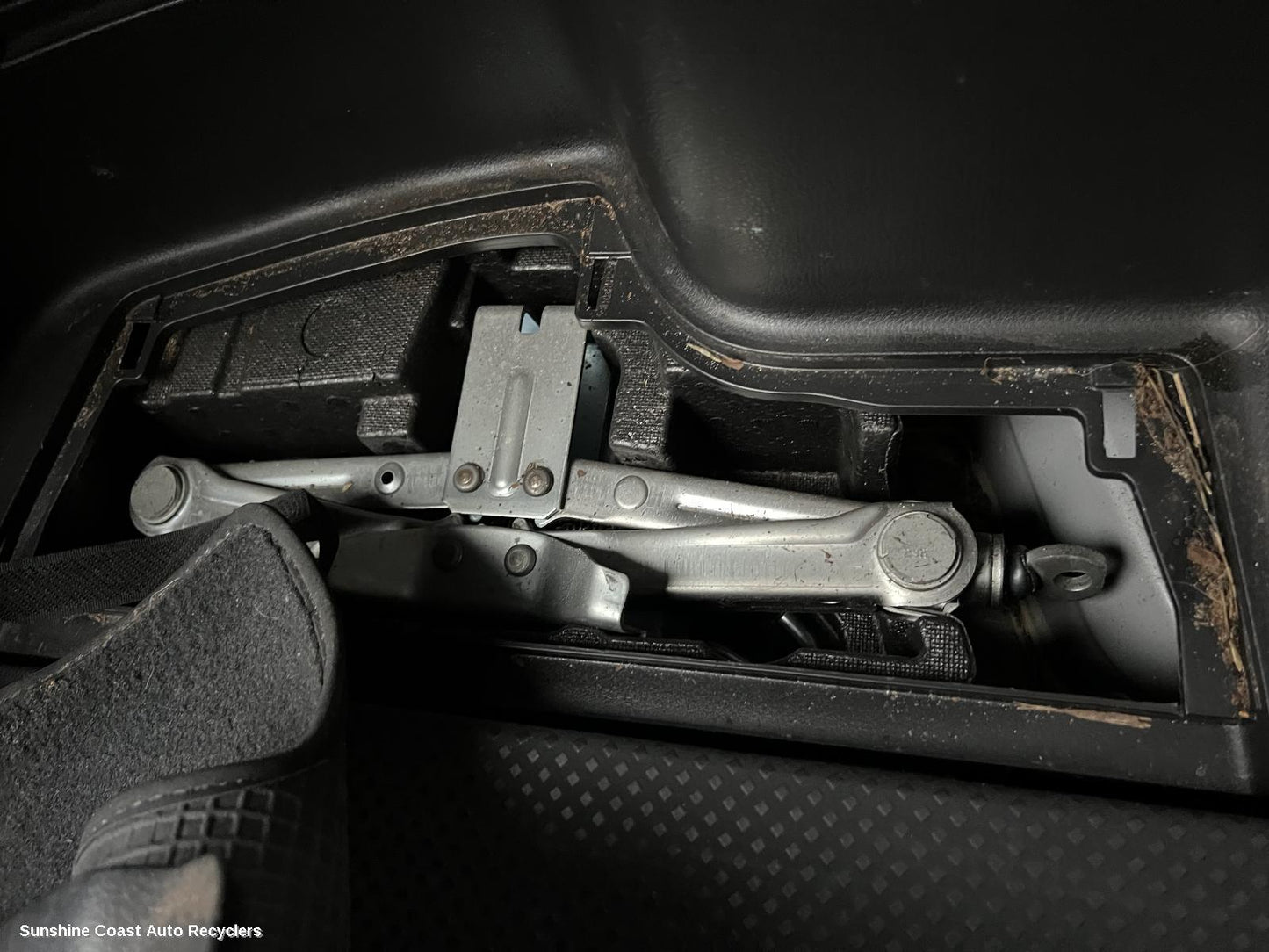 2012 Nissan Xtrail Jack Tool Kit