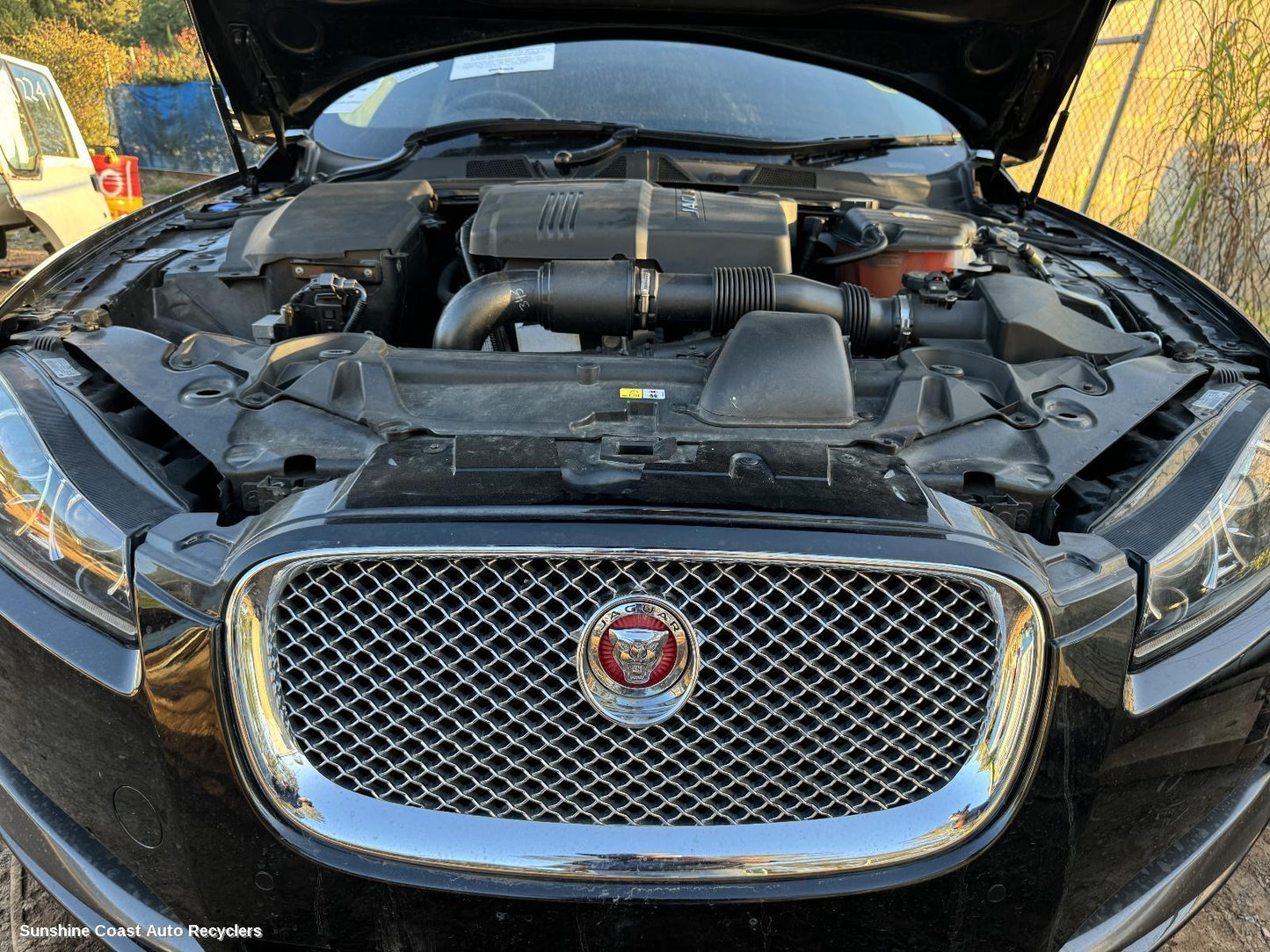 2008-2015 Jaguar Xf Grille