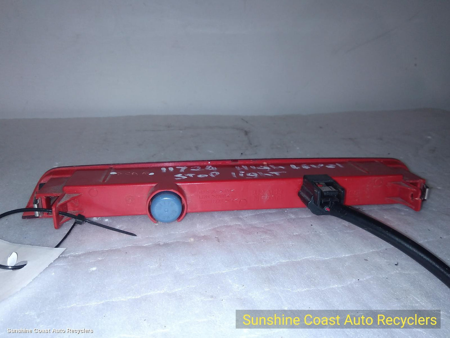2013-2021 Nissan Qashqai High Level Stoplight