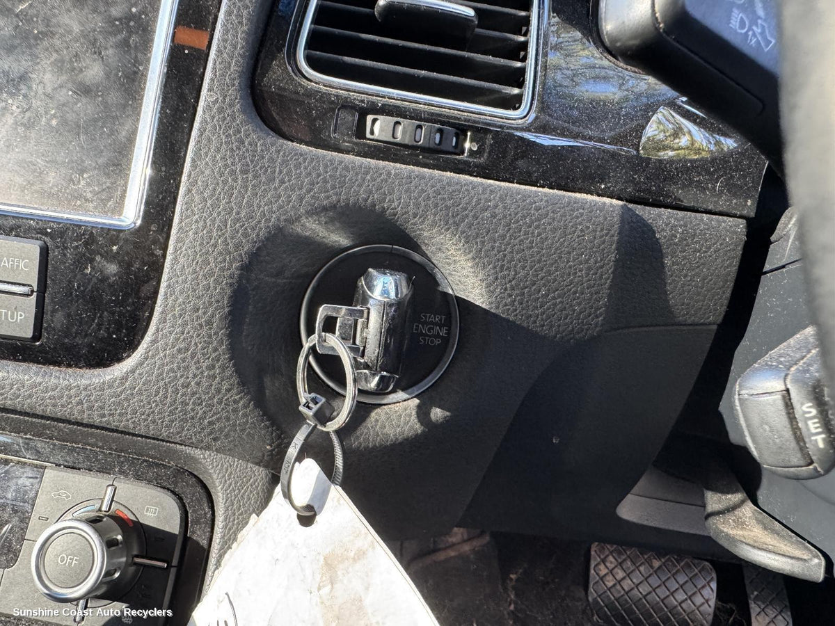 2010-2018 Volkswagen Touareg Ignition W  Key