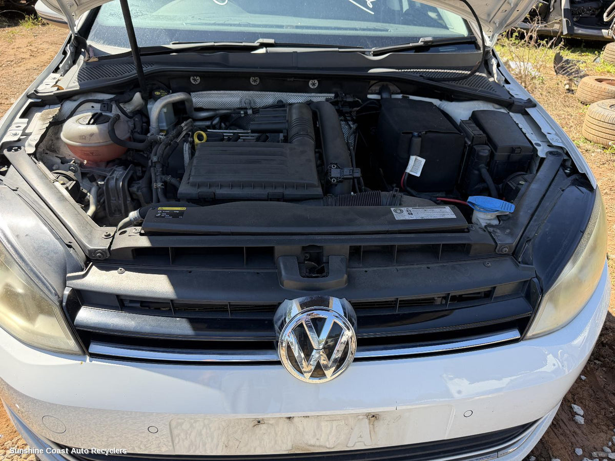 2012-2017 Volkswagen Golf Grille