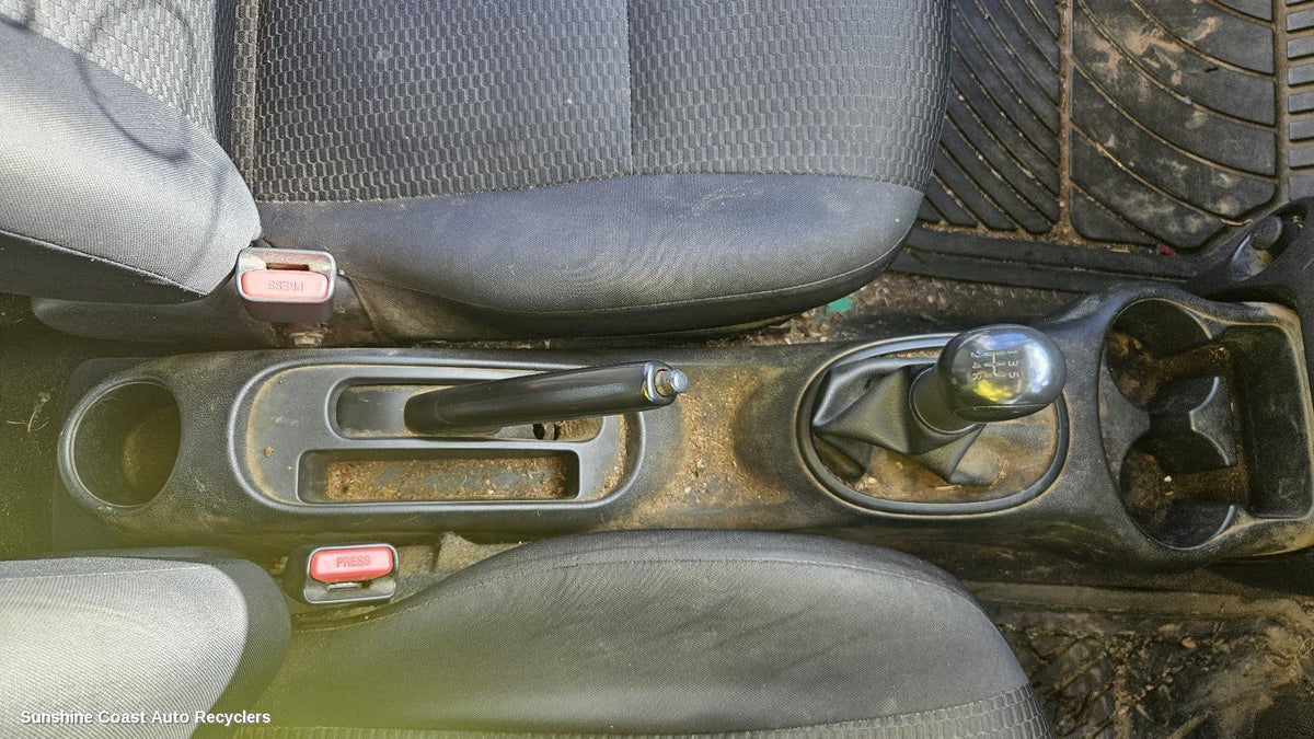 2010-2016 Nissan Micra Gear Stick Shifter