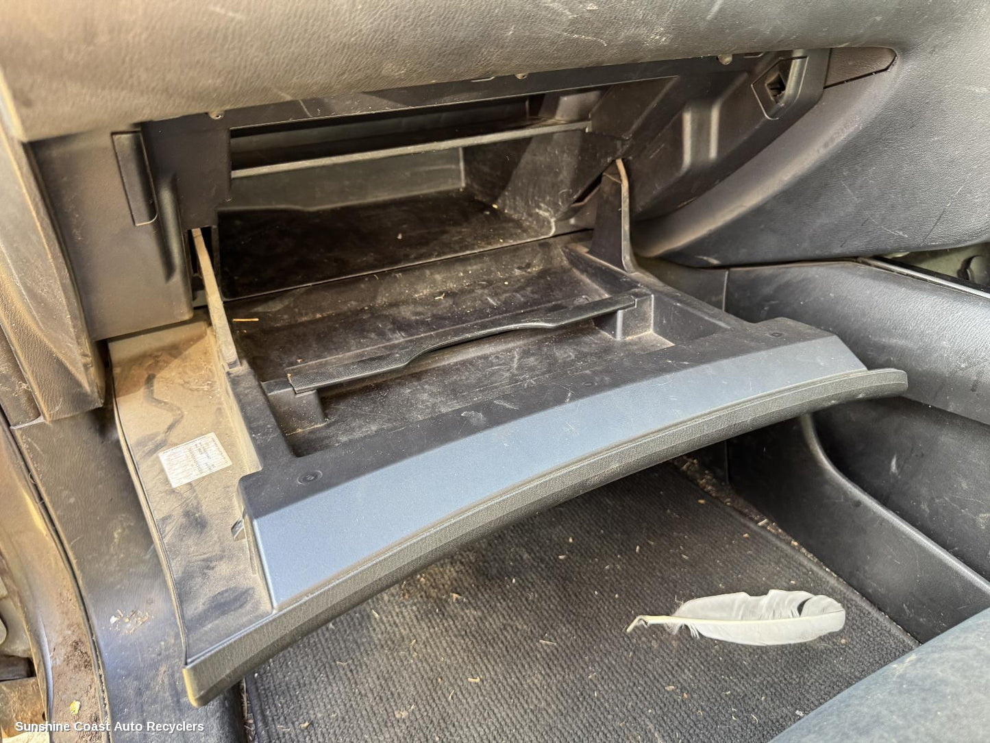 2016 Nissan Pathfinder Glove Box