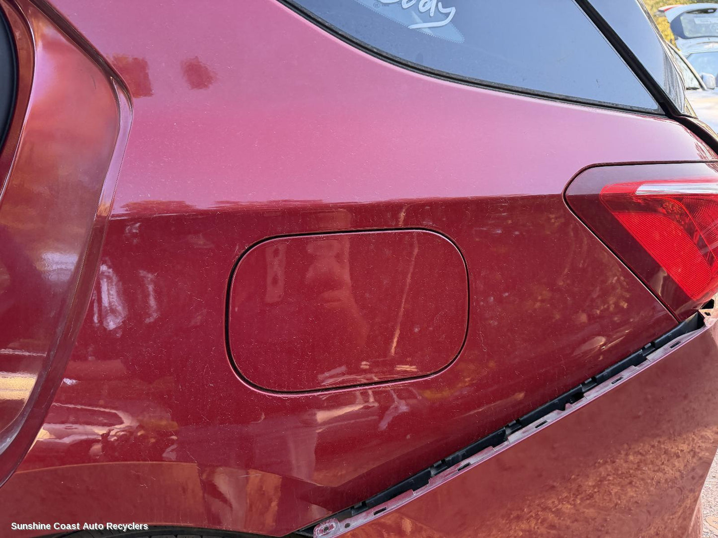 2017-2020 Holden Equinox Fuel Door   Filler