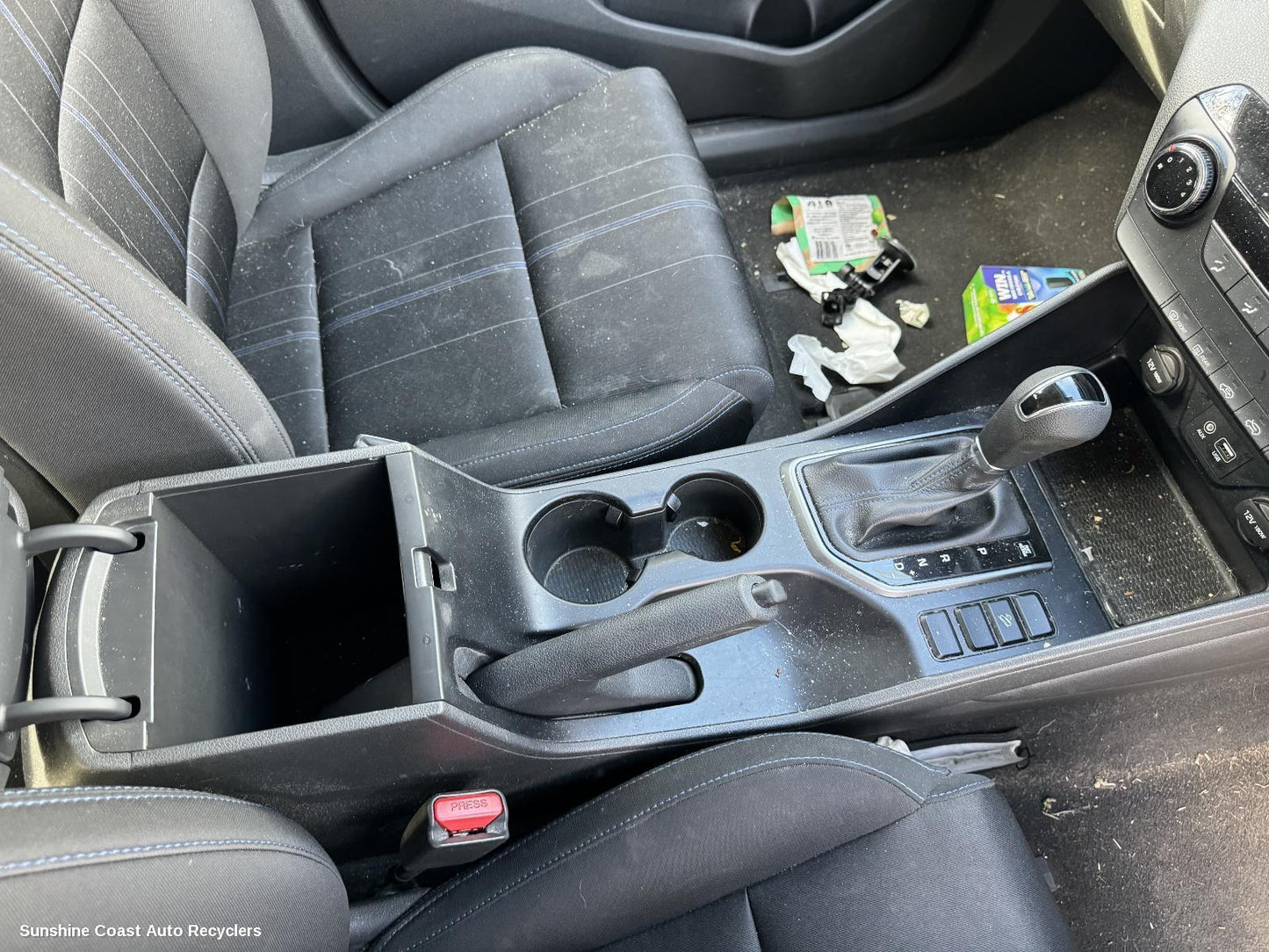 2016 Hyundai Tucson Console