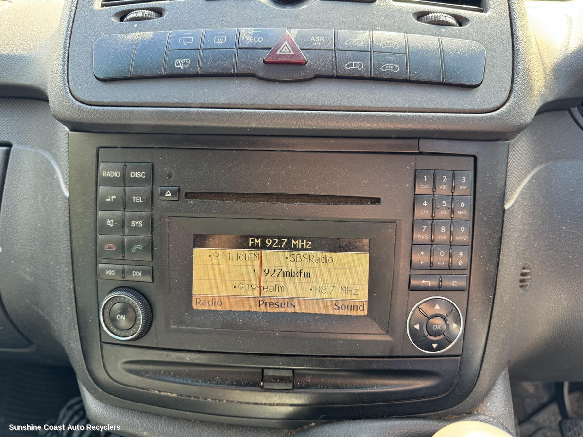 2011-2015 Mercedes Vito Radio Cd Dvd Sat Tv