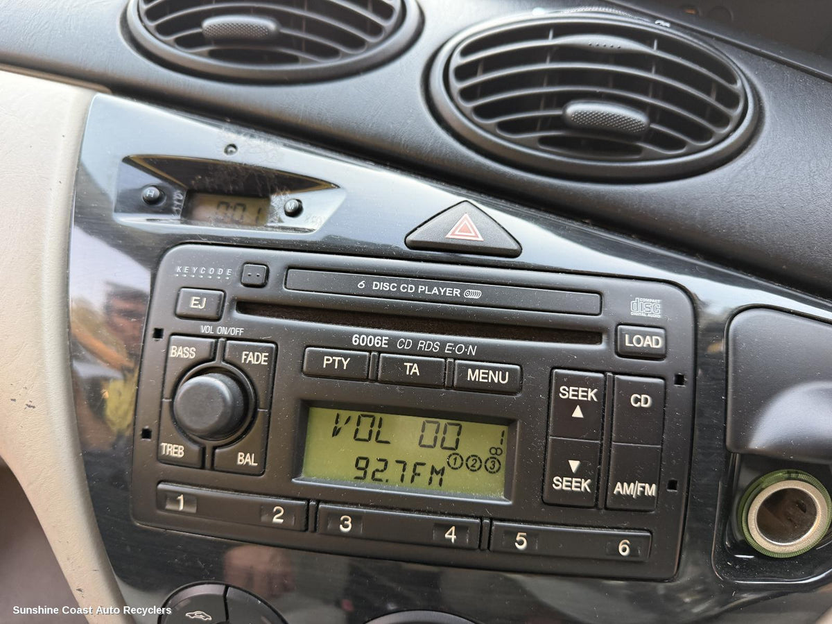 2001-2005 Ford Focus Radio Cd Dvd Sat Tv