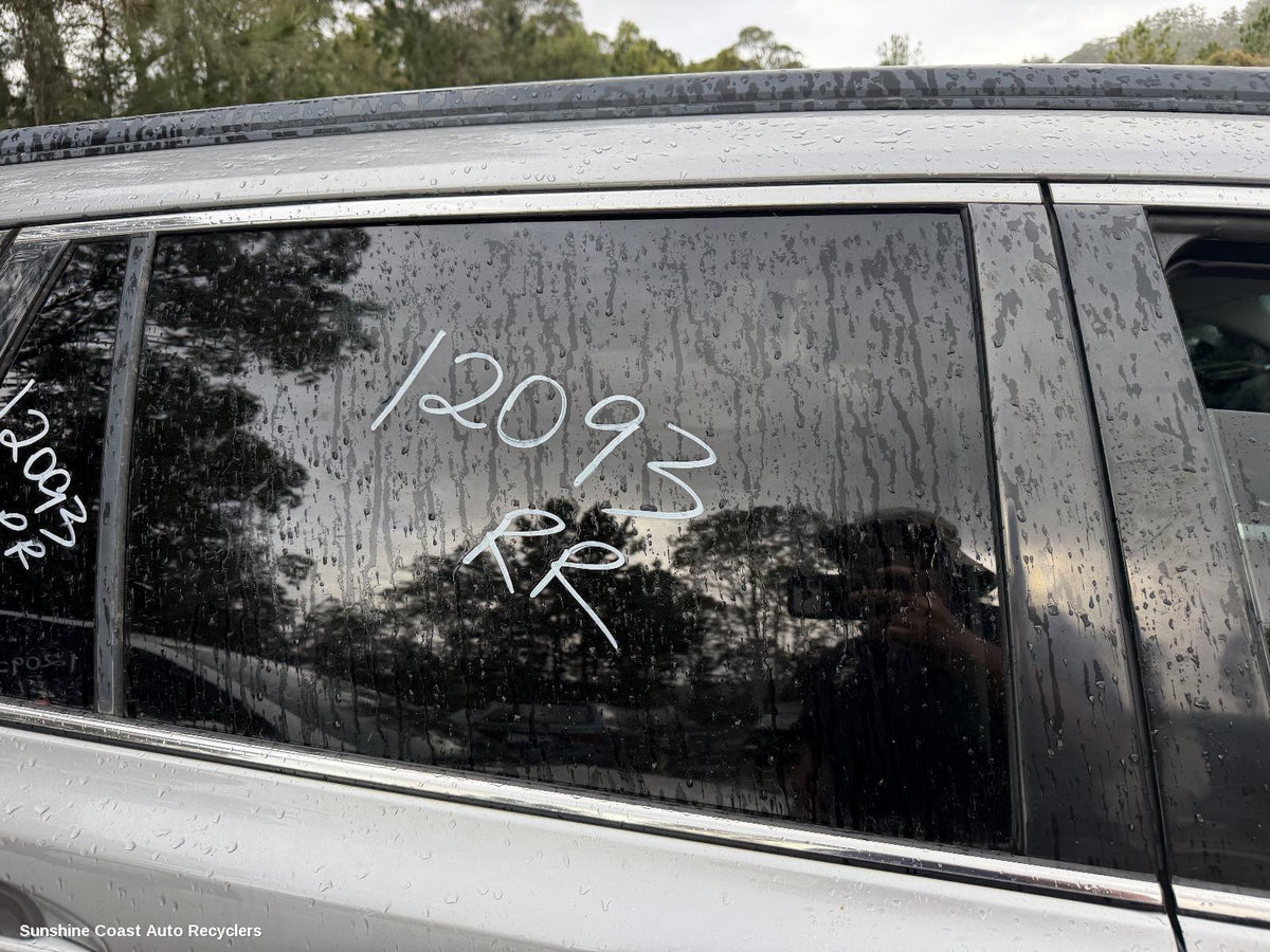 2009-2014 Subaru Outback Right Rear Door Window