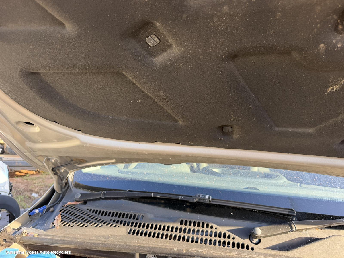 2012-2022 Volkswagen Amarok Wiper Arm
