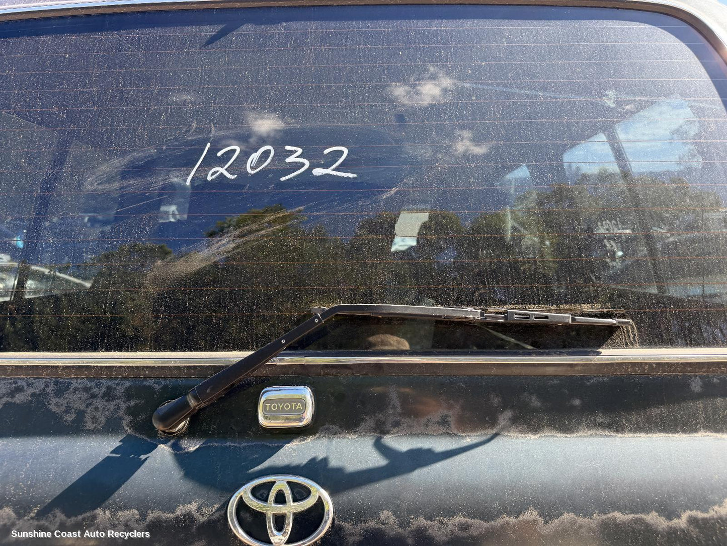 1992-1998 Toyota Landcruiser Wiper Arm