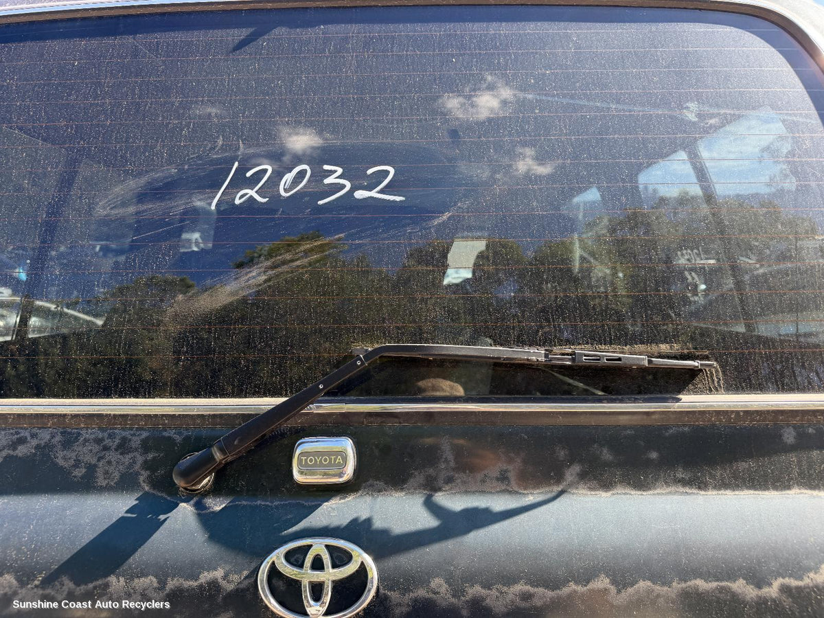1992-1998 Toyota Landcruiser Wiper Arm