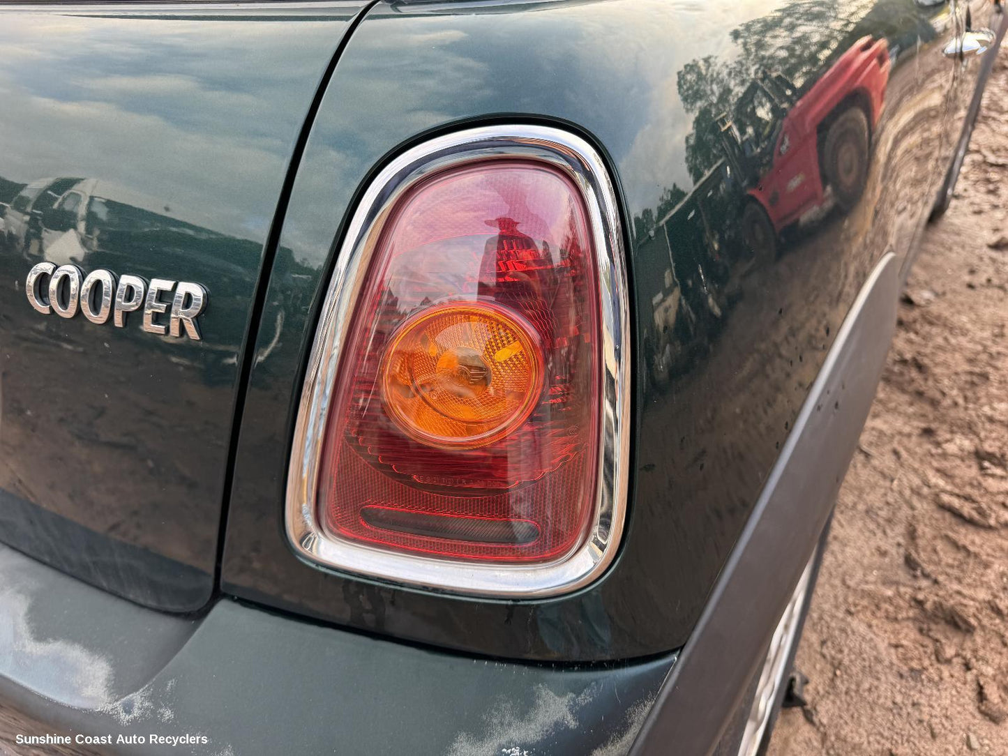 2010 Mini Cooper Right Taillight