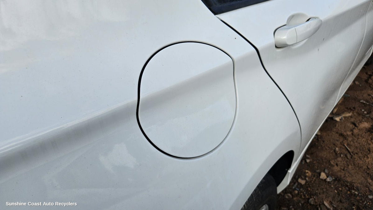 2011-2019 Bmw 1 Series Fuel Door   Filler