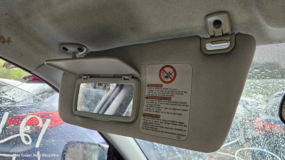 2002-2005 Subaru Impreza Sunvisor