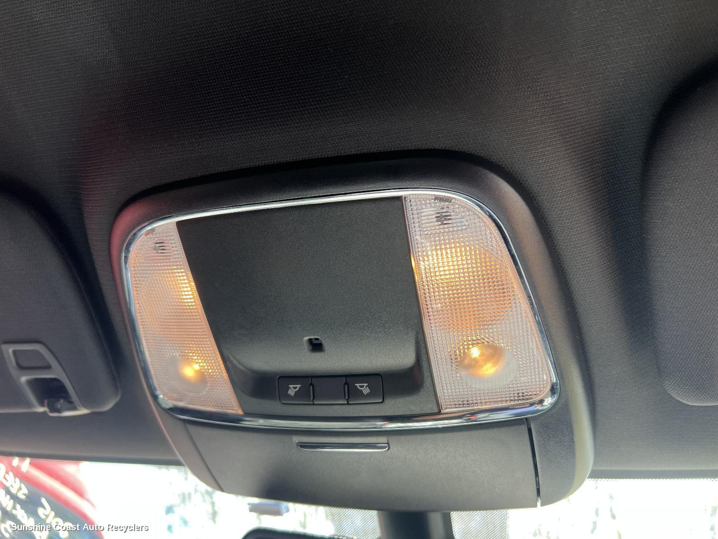 2015 Jeep Grandcherokee Courtesy Light