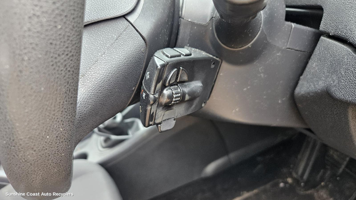 2010-2016 Renault Megane Misc Switch Relay