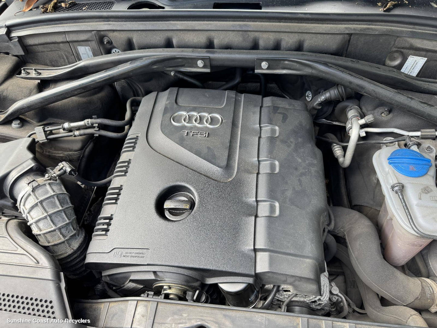 2011 Audi Q5 Engine Pipe