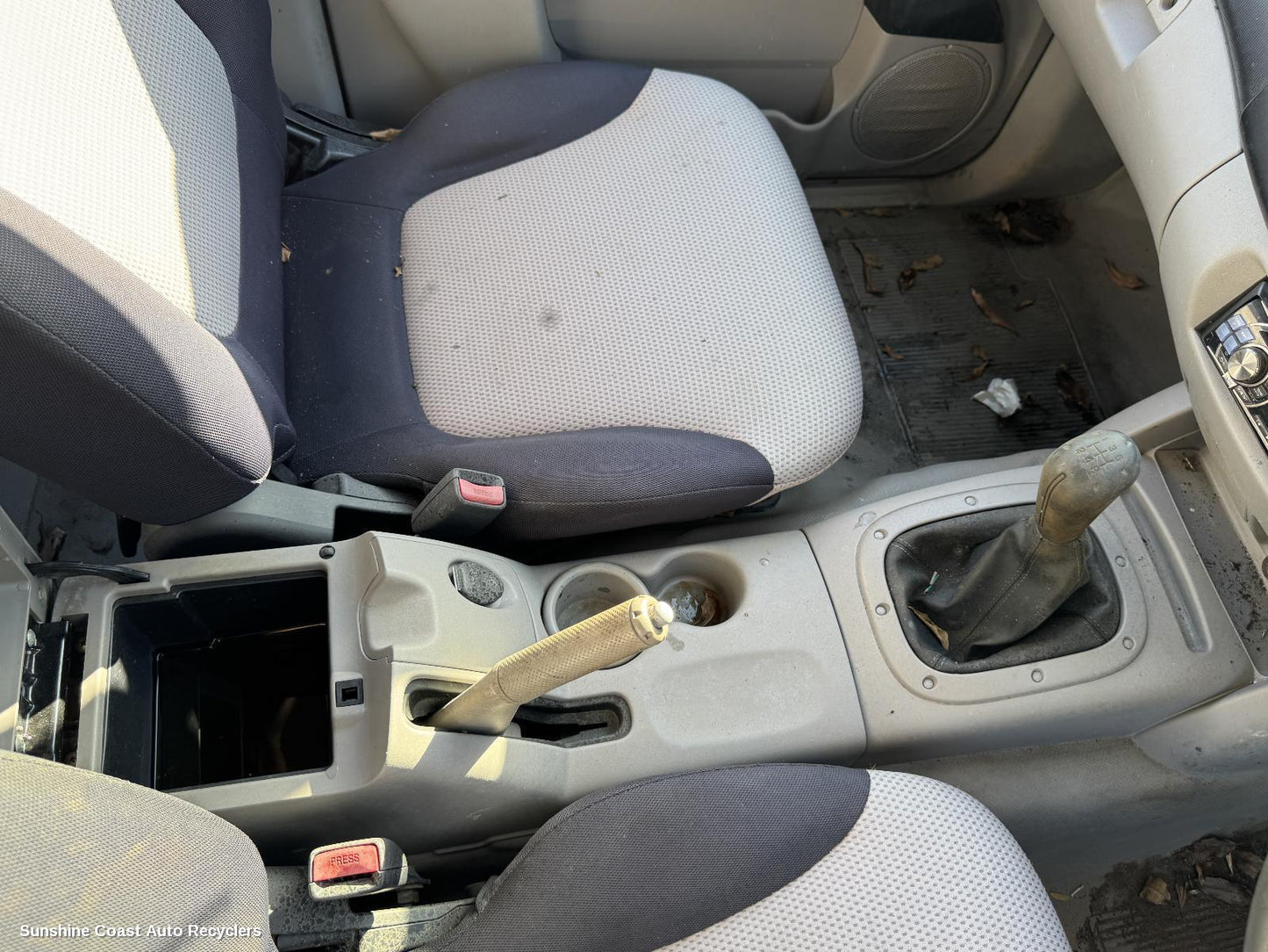 2008 Mitsubishi Triton Console