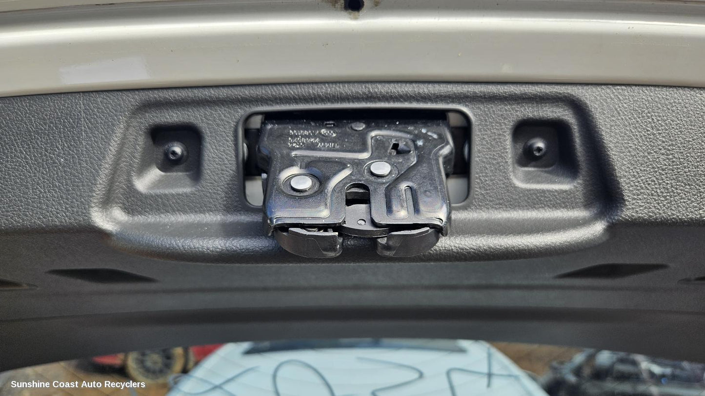 2011-2019 Bmw 1 Series Door Boot Gate Lock