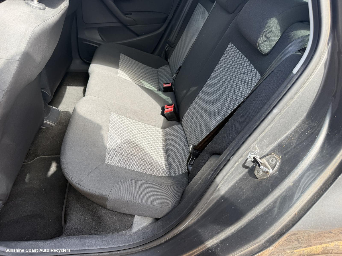 2010-2014 Volkswagen Polo 2nd Seat  Rear Seat