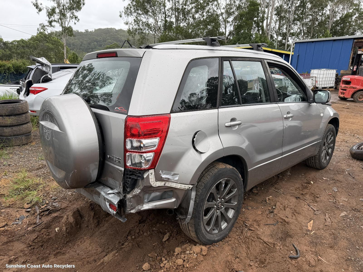 2005-2018 Suzuki Vitara Right Taillight