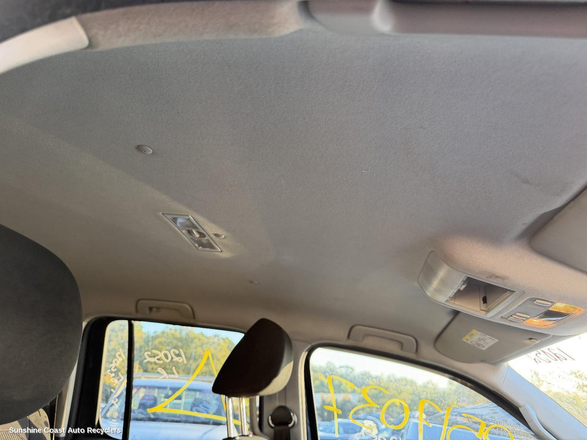 2011-2022 Volkswagen Amarok Hoodlining