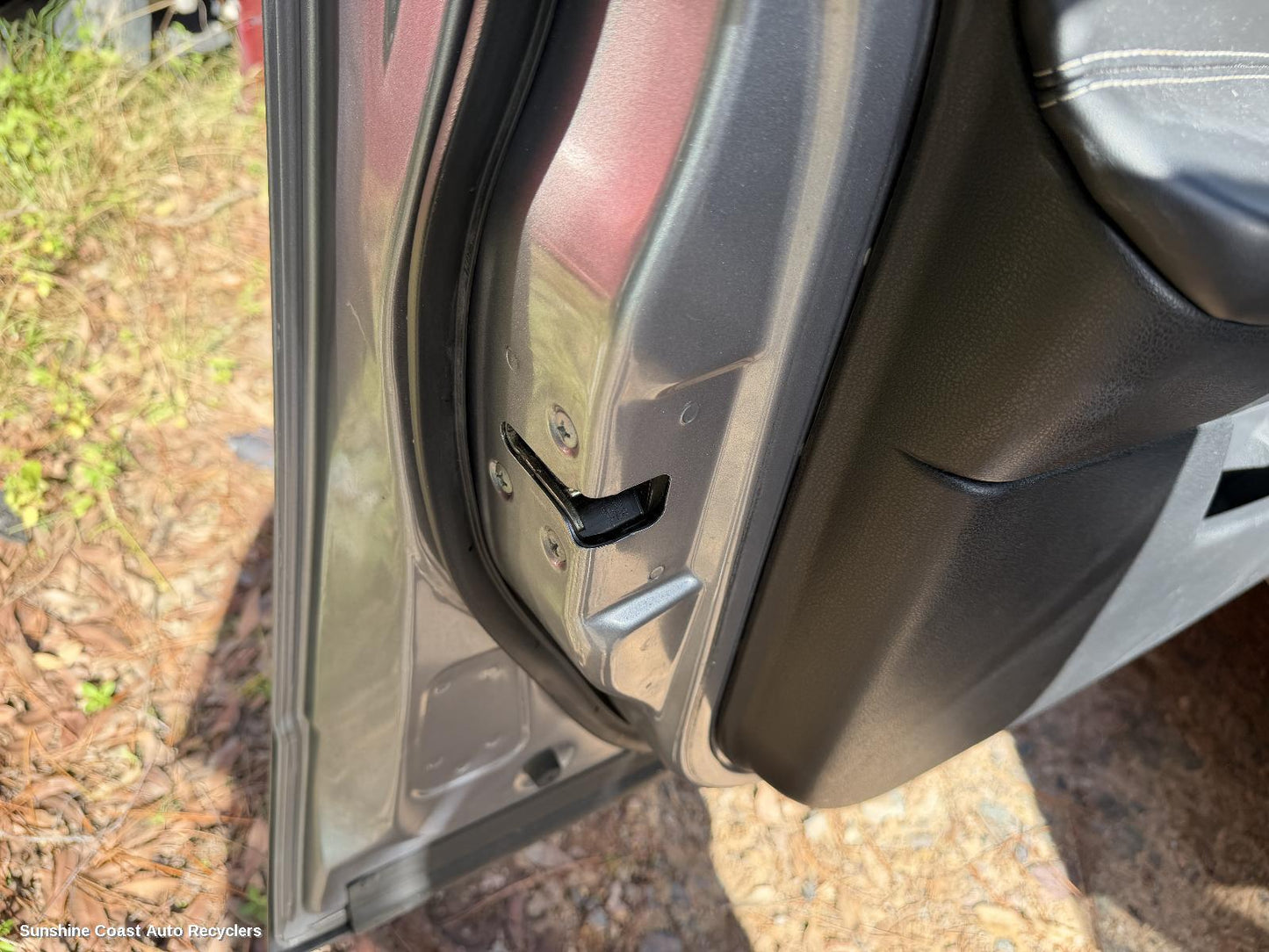 2008-2014 Nissan Dualis Door Boot Gate Lock