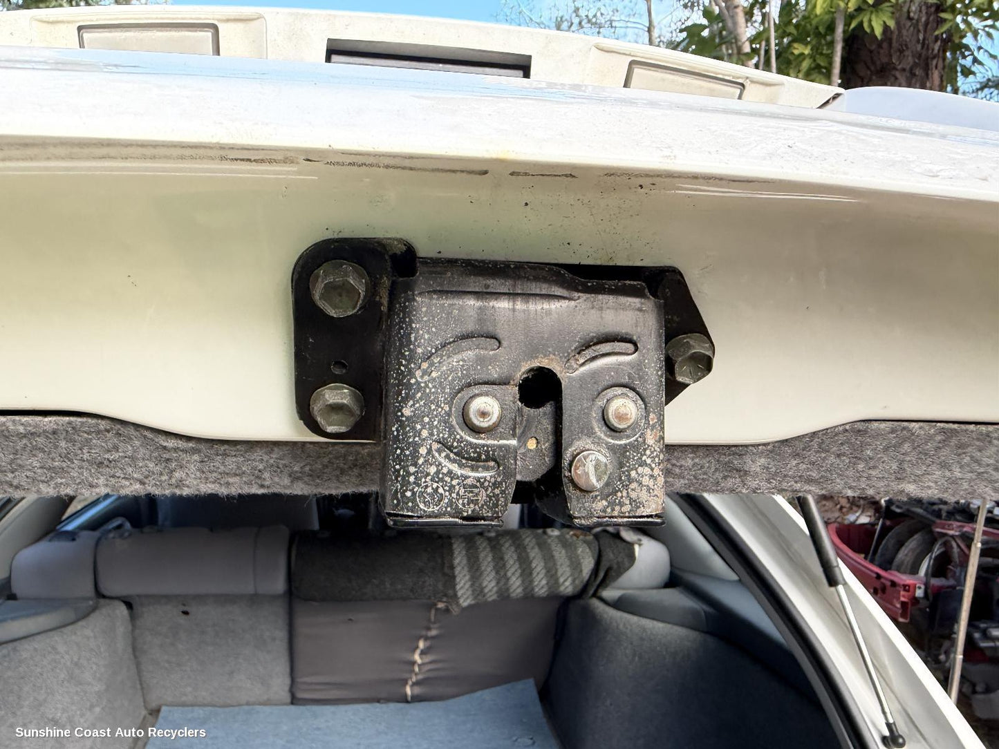 1997-2002 Toyota Camry Door Boot Gate Lock