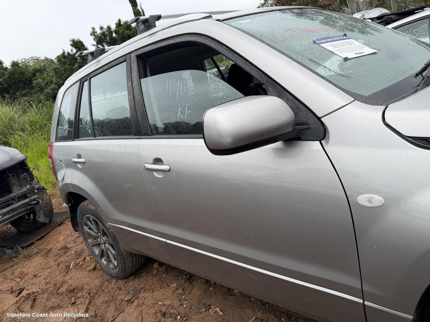 2005-2018 Suzuki Vitara Right Front Door