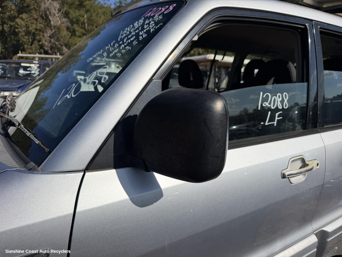 2000-2006 Mitsubishi Pajero Left Door Mirror