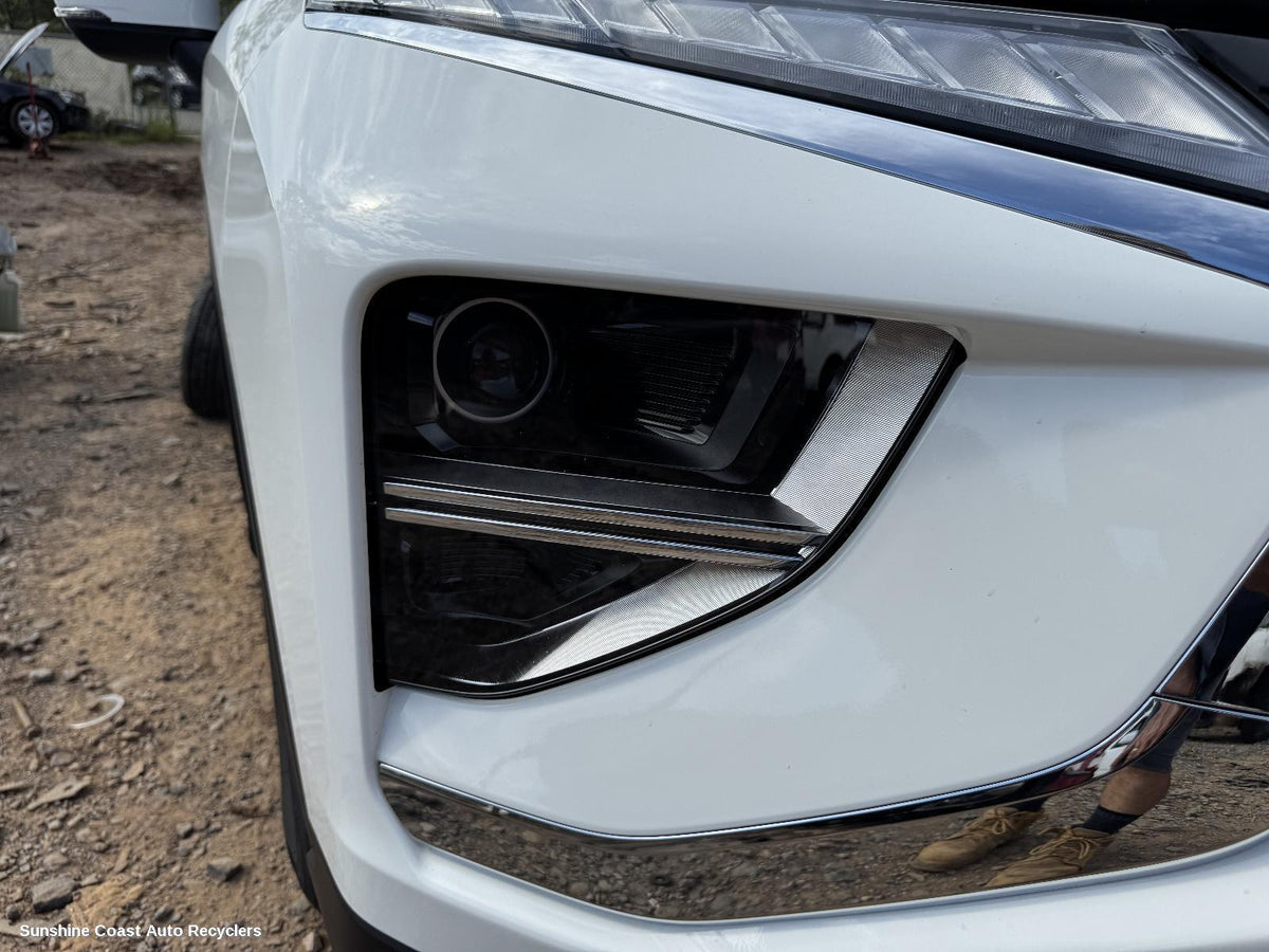 2020-2026 Mitsubishi Eclipse Cross Right Headlamp