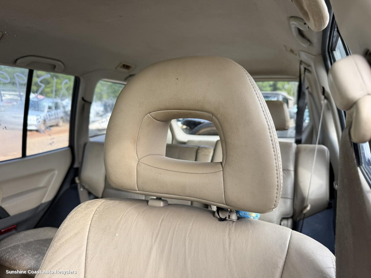 2000-2006 Mitsubishi Pajero Headrest