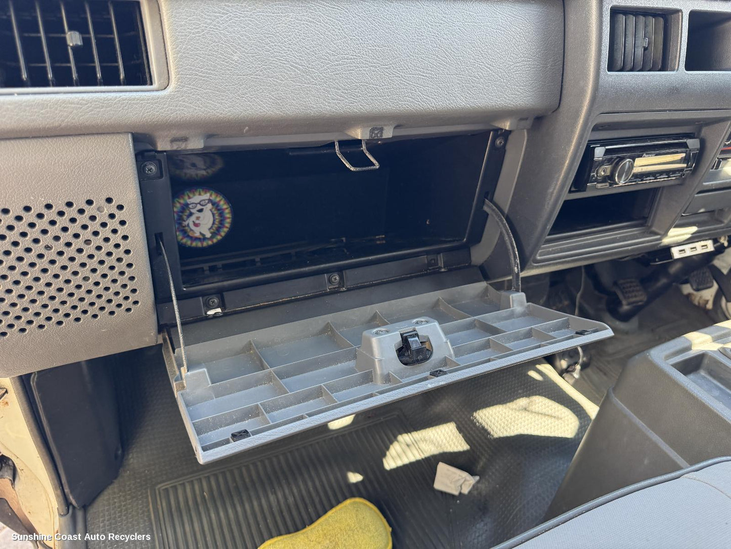 2007 Mitsubishi L300 Glove Box