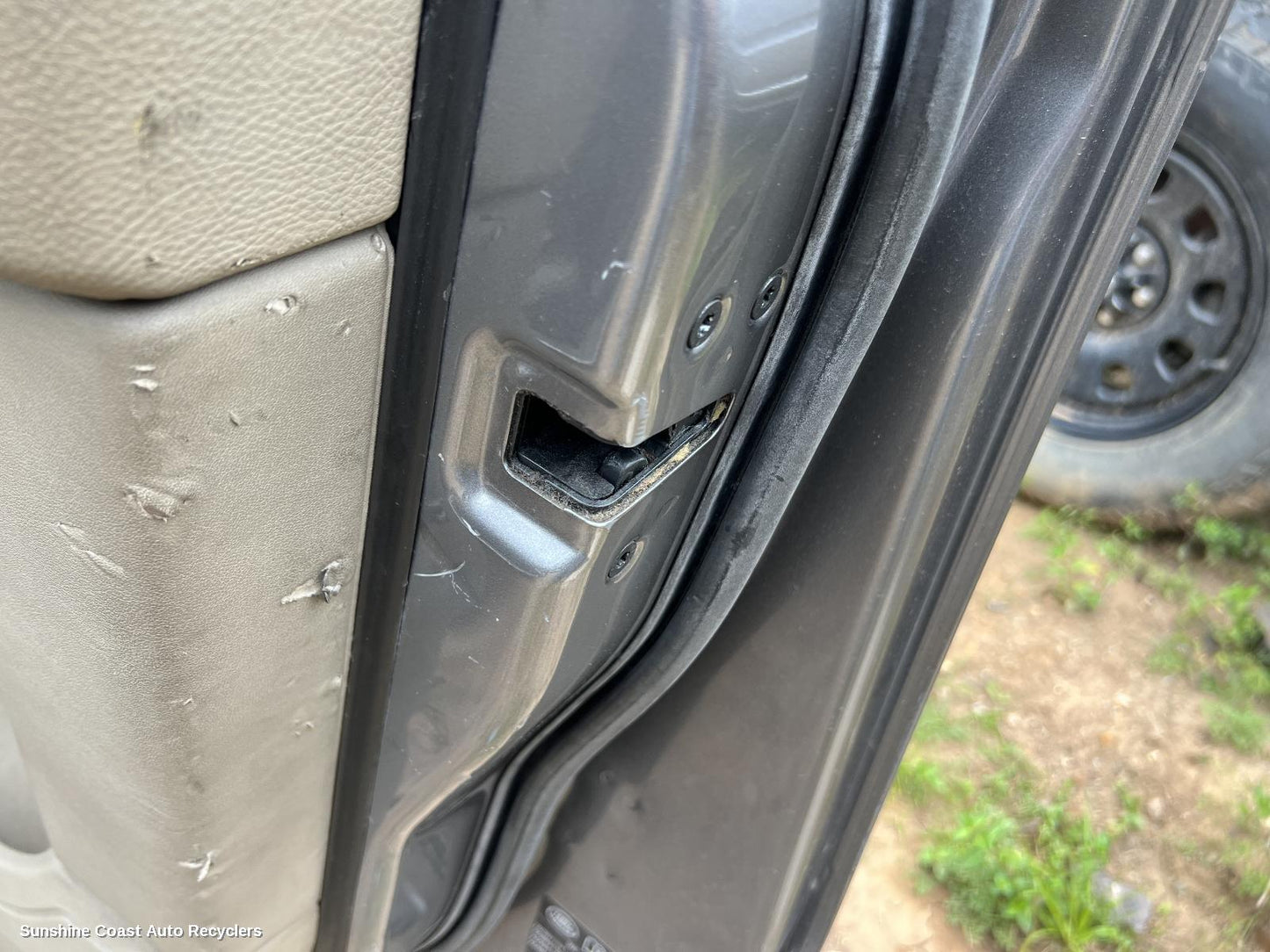 2010 Land Rover Discovery Door Boot Gate Lock