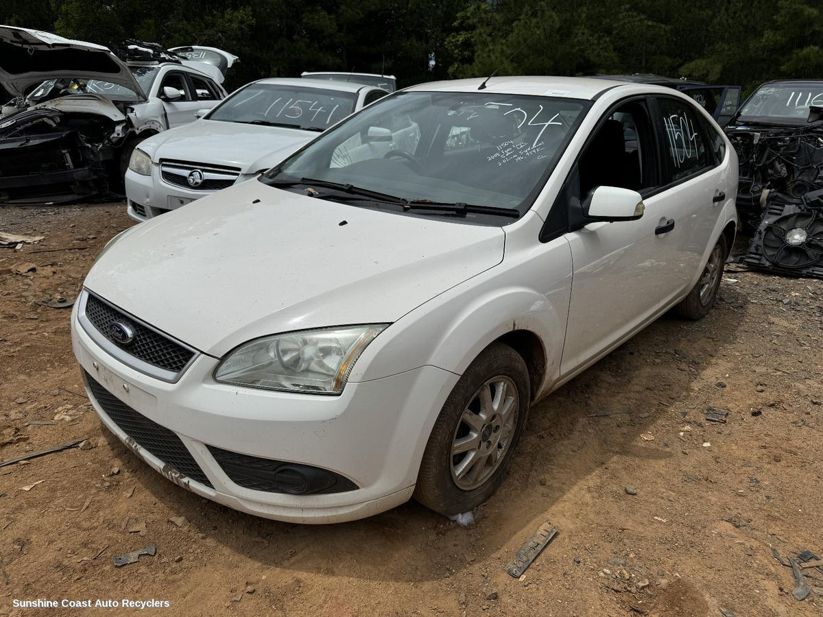 2005-2009 Ford Focus Left Headlamp