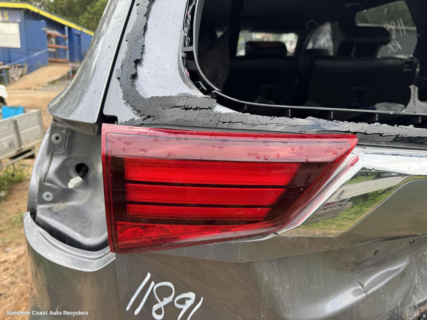 2018 Mitsubishi Outlander Rear Garnish