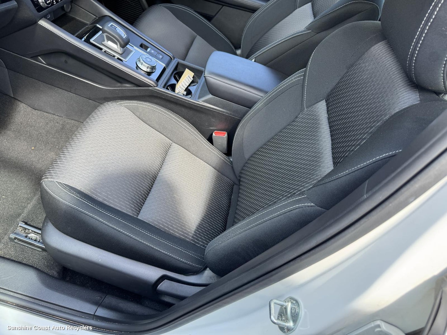 2021-2026 Mitsubishi Outlander Front Seat