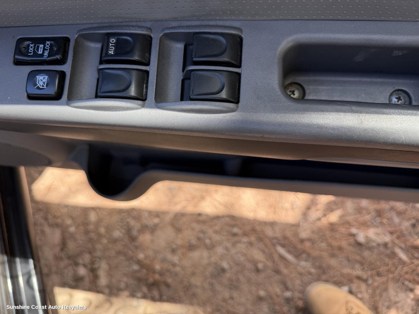 2009-2015 Great Wall V200/v240 Pwr Dr Wind Switch
